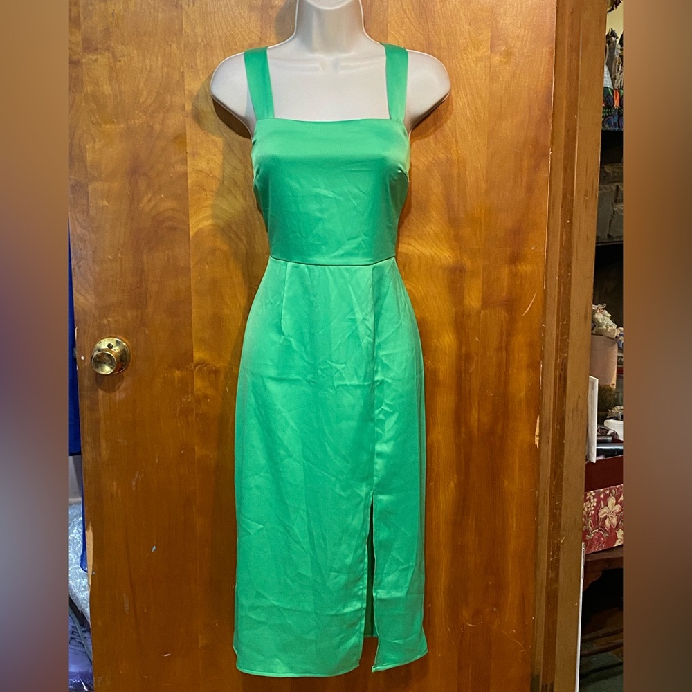 NWT Francesca’s blue rain midi dress,bright green,fitted waist,shoulder straps,S